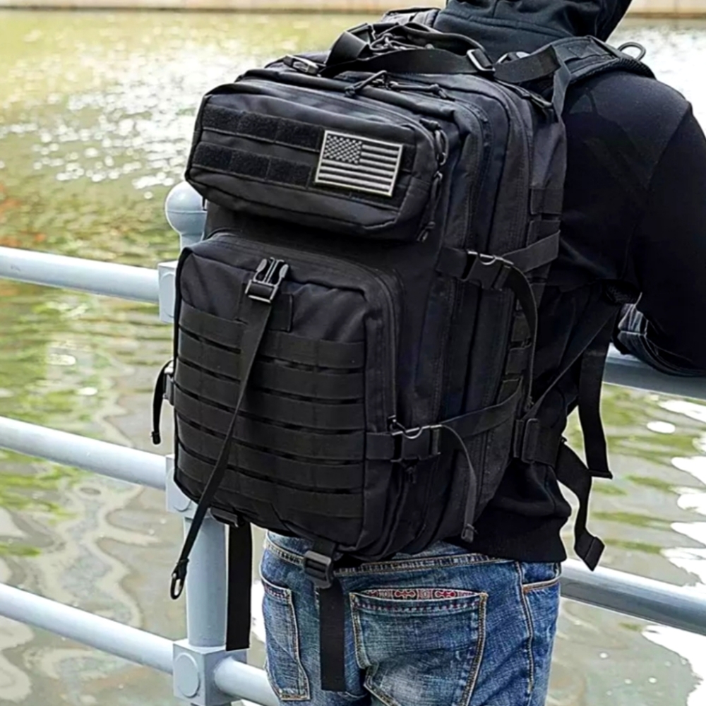 Tactical Bag . Mens. - Picture 2 of 6